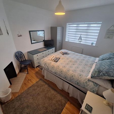 By The Sea, Home From Home Sleeps 6 Milford on Sea Zewnętrze zdjęcie